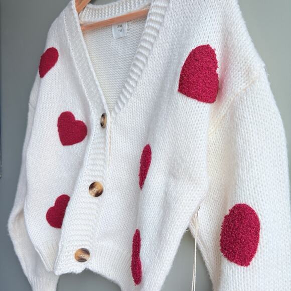 Chunky Knit Textured Heart Cardigan Sweater Button Front V-neck Cream Red S NWT - Picture 2 of 7